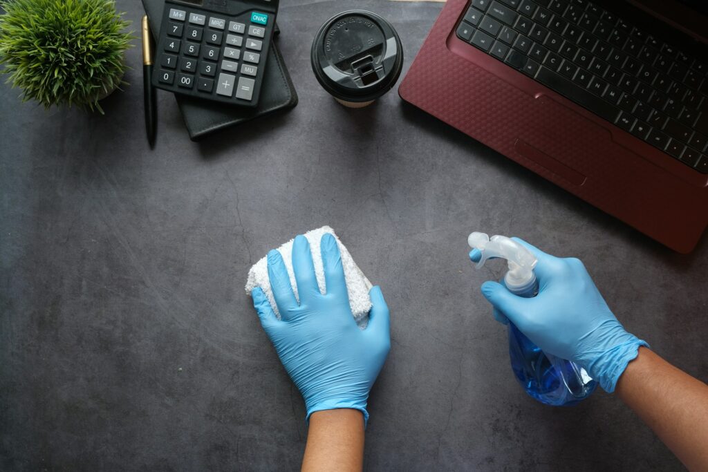 blauwe handschoenen